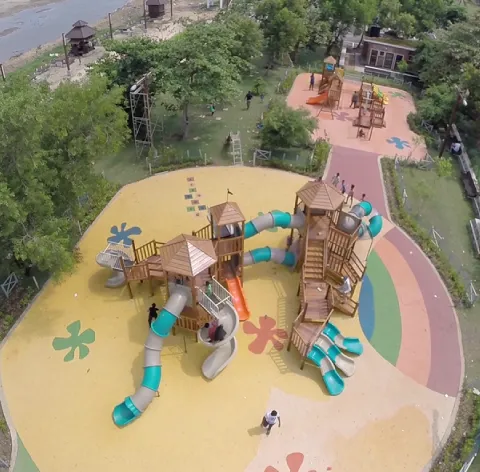 Crow Island Beach Park